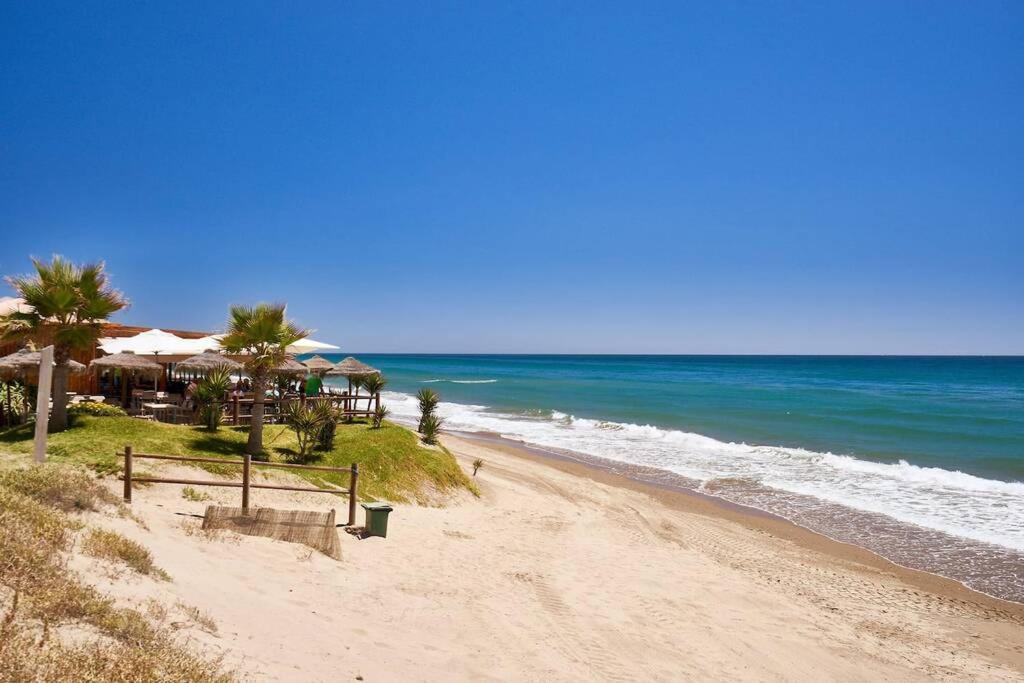 Oleholidays 603 Romana Playa Primera Linea Playa マルベーリャ エクステリア 写真
